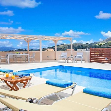Villa Di Giorgio Heated Pool Kournás Eksteriør bilde